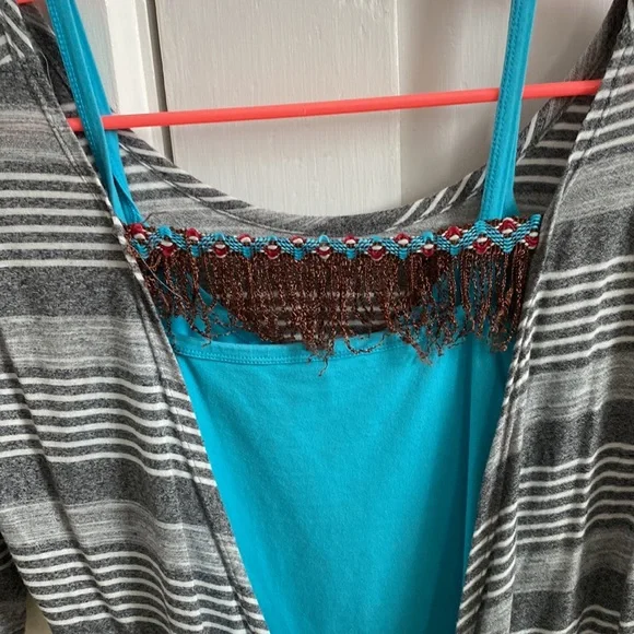 Top - Picture 3 of 5